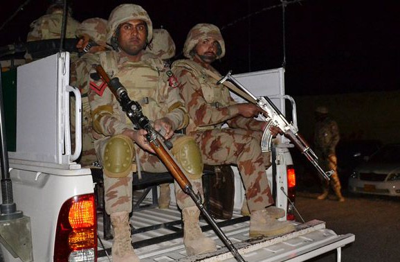 Quetta-pak-troops