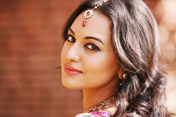 Sonakshi-Sinha