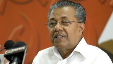 Pinarayi_ vijayan- police