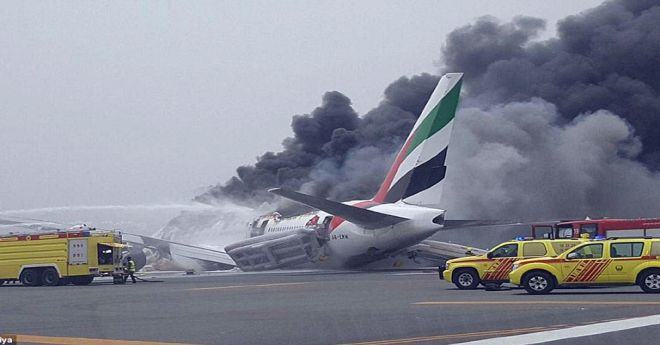 dubai emirates flight crash