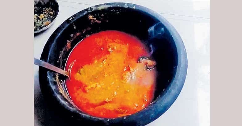 fish-curry-payipra-. vapour- pours- from -fish -curry -after -two -days