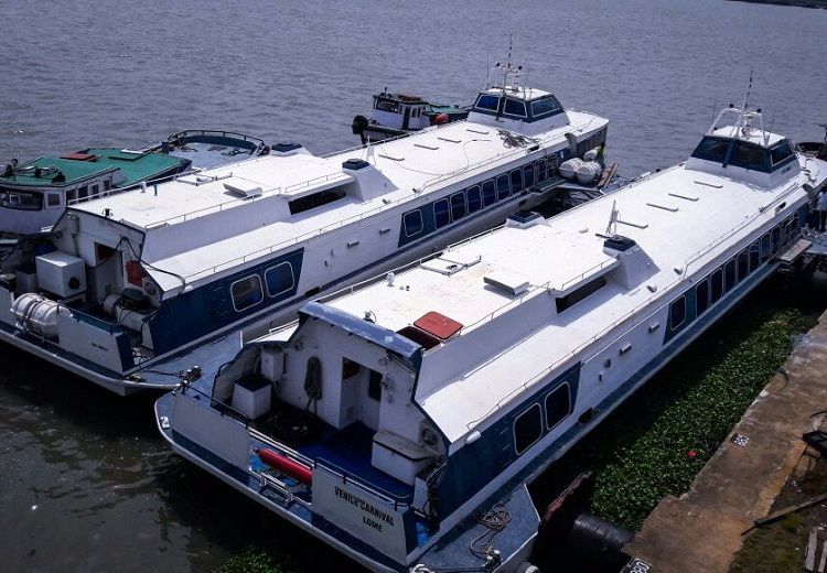 Hydrofoil-Boats-at-Kochi