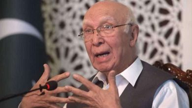 Sartaj-Aziz.