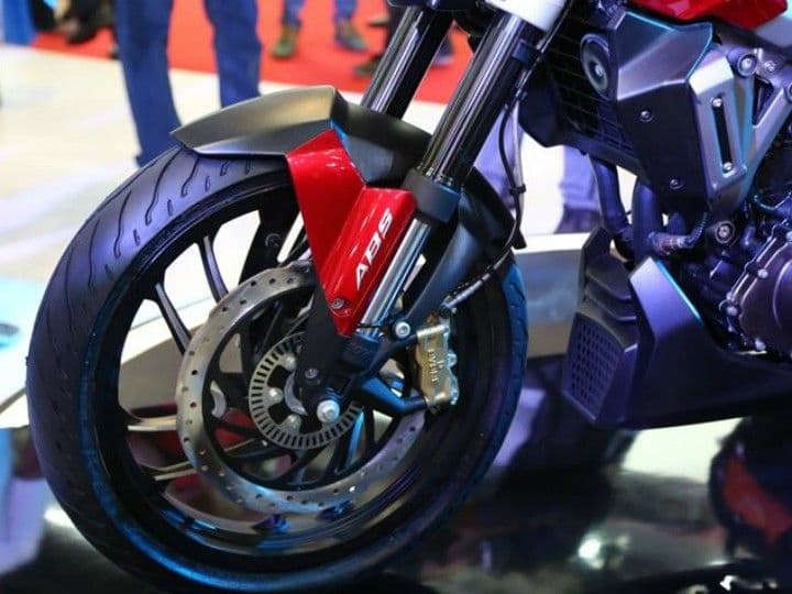 Bajaj Dominar 400 front wheel