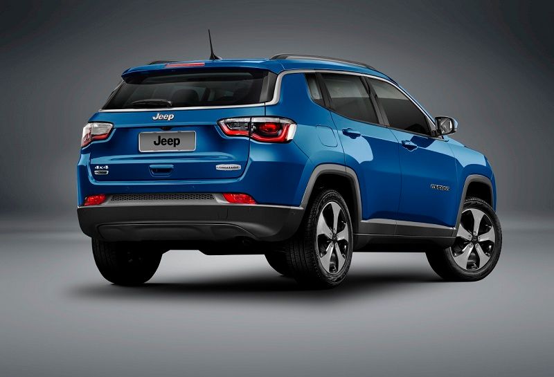 2017-Jeep-Compass-Rear-Three-Quarter
