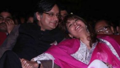 sasi-tharoor-with-sunanda