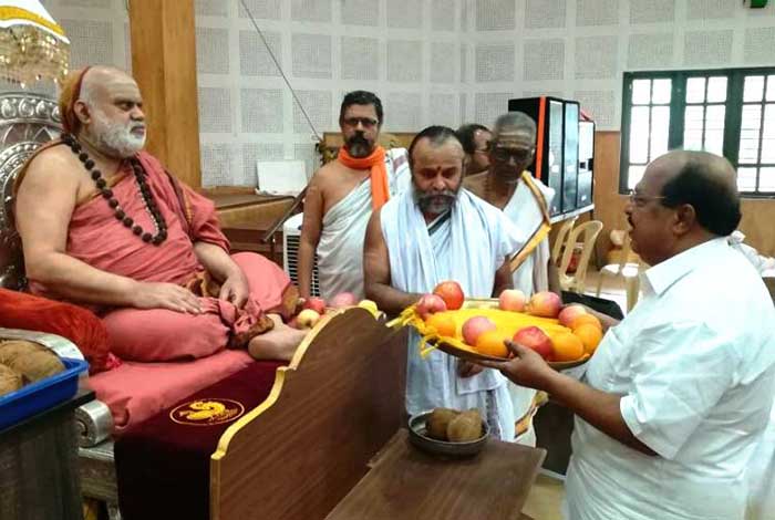 sudhakaran sringeri mutt head