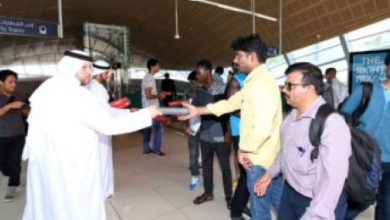 Civic body distributes umbrellas to beat the heat.