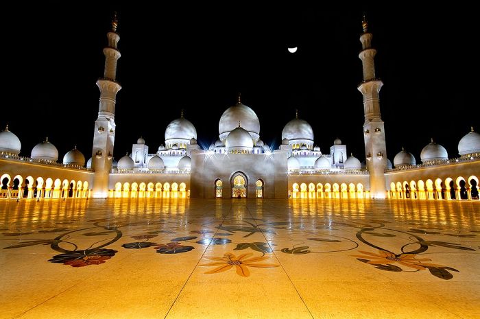 Sheikh-Zayed-Mosque-Abudhabi