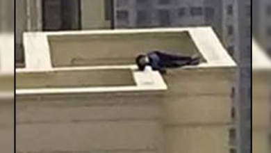 sleep on the top of the building