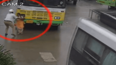 TRAFFIC POLICE RESCUE GIRL FROM ACCIDENT