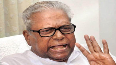 vs achuthanandan