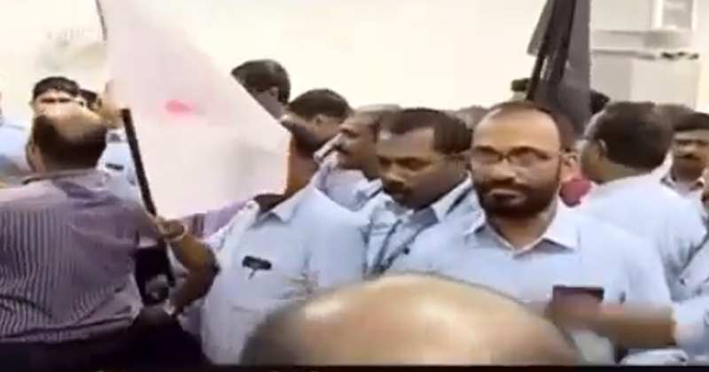 airport protest tvm