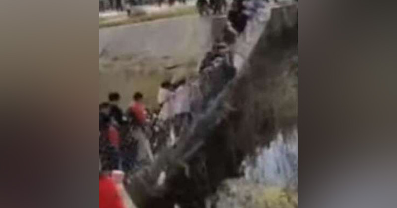 CHINA-BRIDGE-COLLAPSE