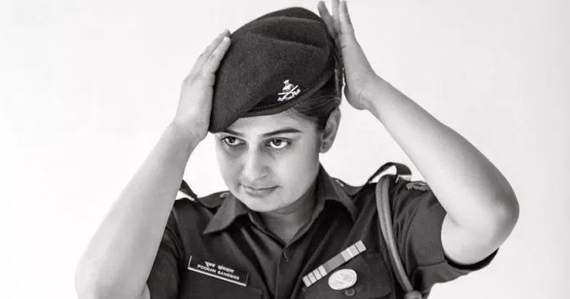 Women army officer