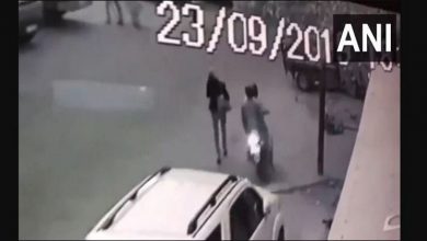 MOBILE PHONE SNATCH