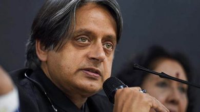 sasi tharoor