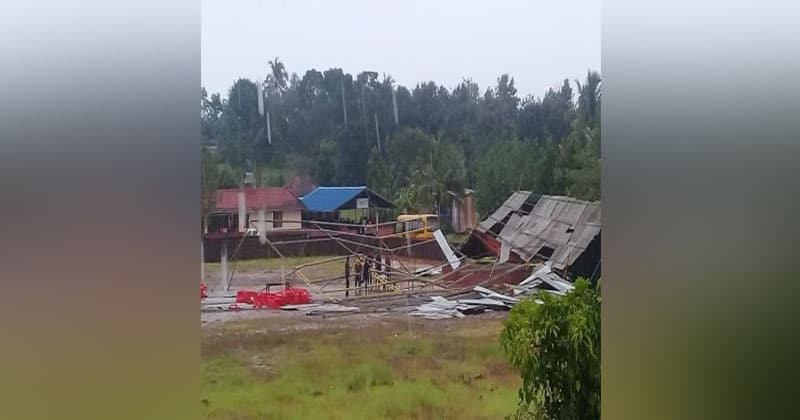 KASARGOD-STAGE-COLLAPSED