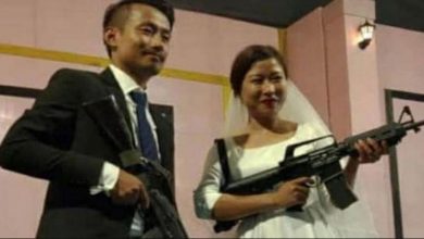 COUPLES WITH GUN
