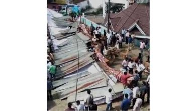 REGISTRATION-COUNTER-COLLAPSED