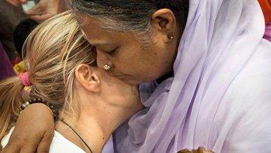 Mata-Amritanandamayi