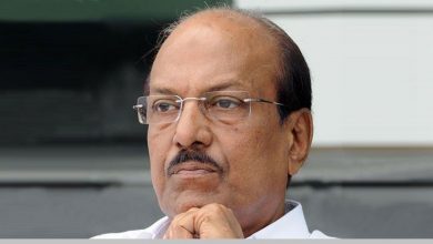 p k KUNHALIKUTTY